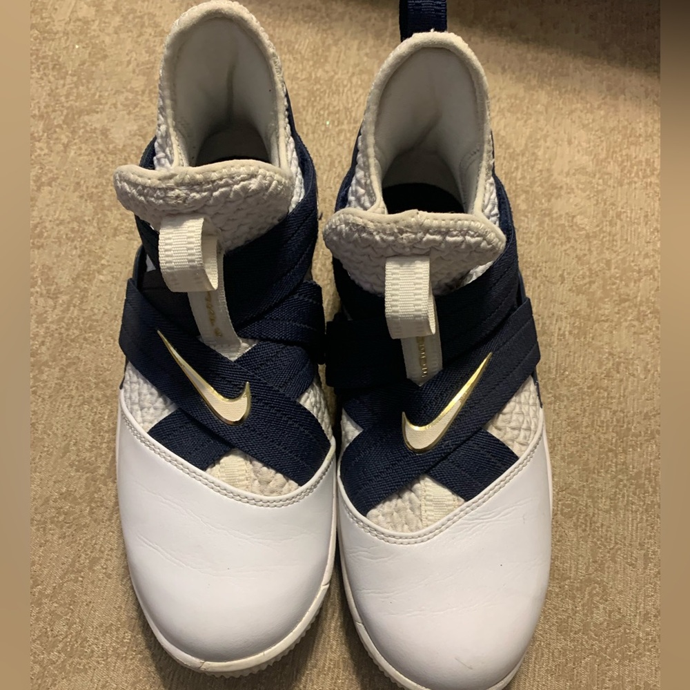 Nike Lebron Soldier Size 5y Used